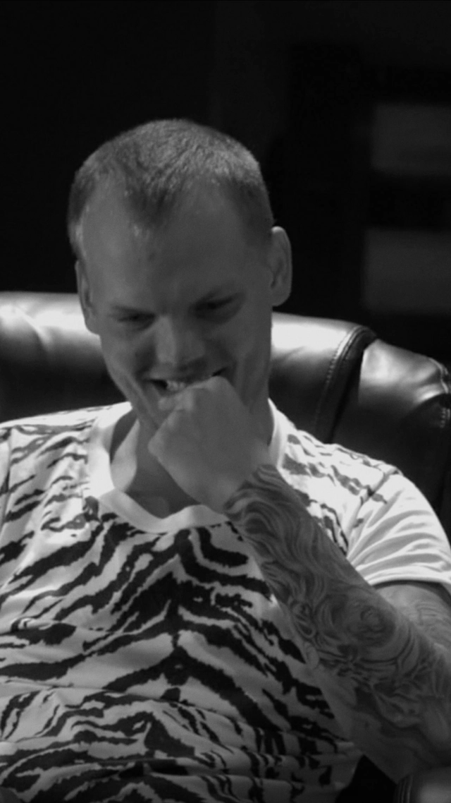 Tim’s version of “Forever Yours” has been a long-standing fan favorite, and with the new documentary, requests to officially release this version of the song have only grown louder. Now, “Forever Yours – Tim’s 2016 Ibiza Version”, the version which he performed at his final show at Ushuaïa, Ibiza, 2016, has been made available for fans worldwide.
 
Get a glimpse into the creative journey behind what would eventually become “Forever Yours - Tim’s 2016 Ibiza Version” – including rare footage from the archives.
 
Includes content from “Avicii – My Last Show”, Netflix.